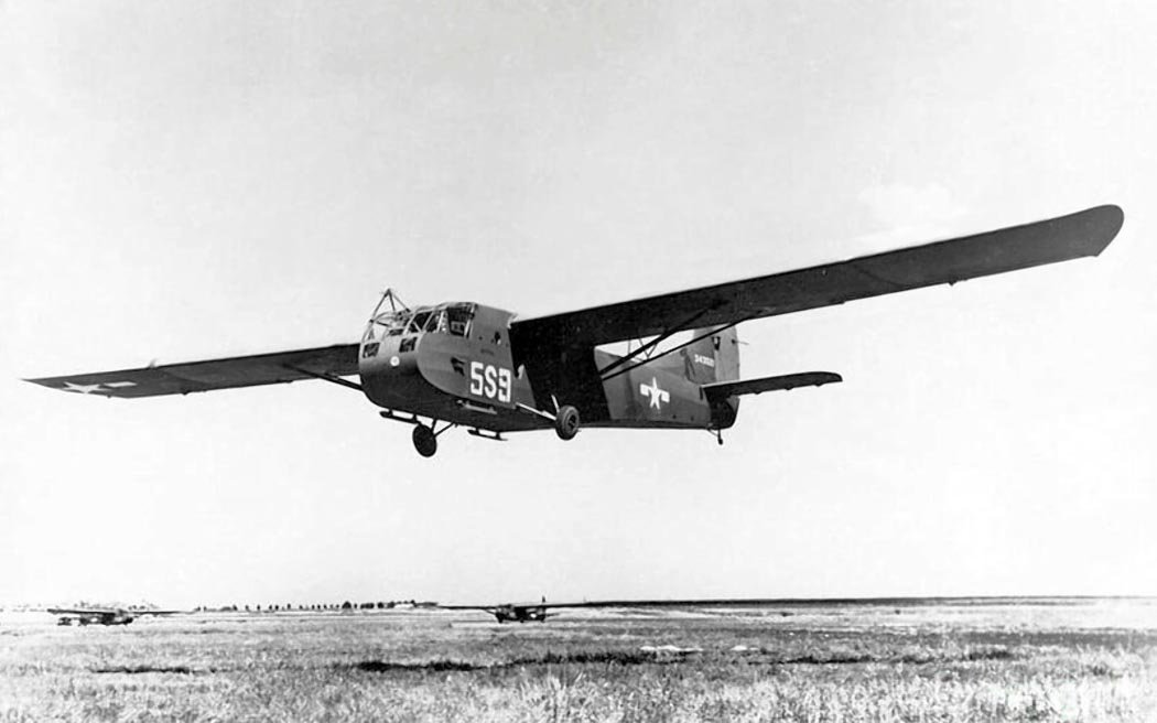CG-4 Hadrian planeador de transporte militar