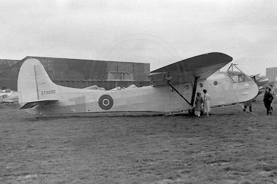 CG-4 Hadrian planeador de transporte militar