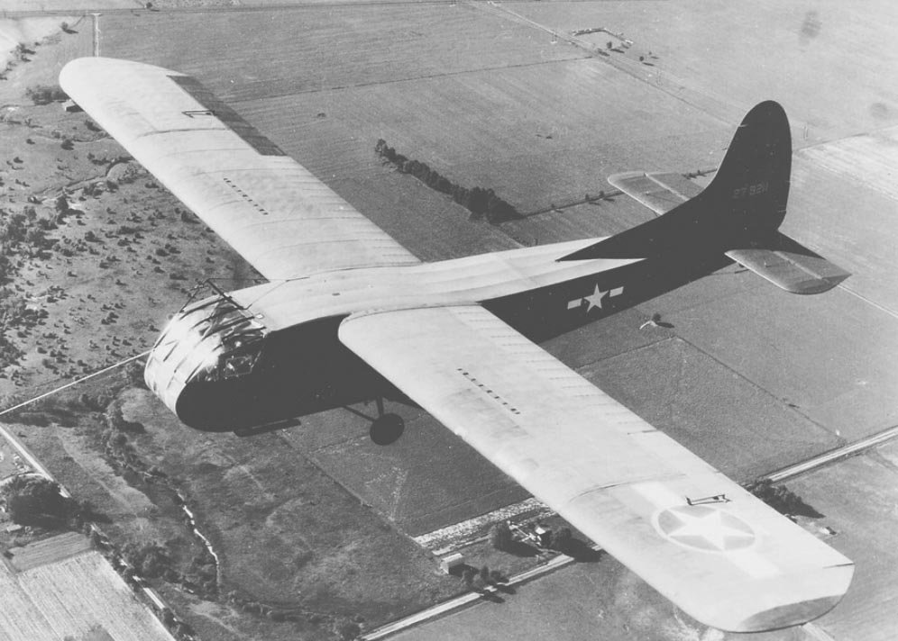 CG-4 Hadrian planeador de transporte militar